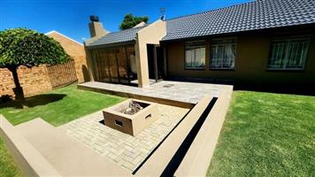 Entertainment Home To Let