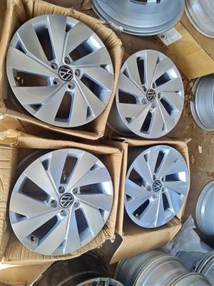 Vw Caddy original alloy mags size 17