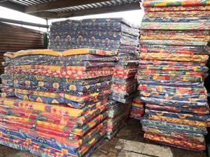 Single foam mattresses