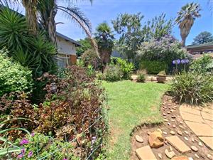 Family & Entertainment Focused Perfect Family Retreat – 4 Bedrooms, Double Garage, Pool