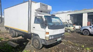 2000 Toyota Dyna 7-145