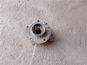 Jeep Cherokee KL (Used) Wheel Hub