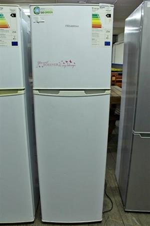 HISENSE 2 DOOR FRIDGE S067482A