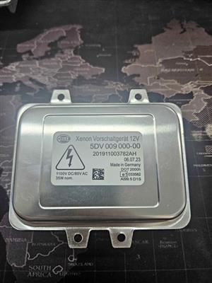 VW Golf 6 (GTI) Headlight Module 5DV0090000