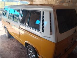Vw microbus in fair condition it starts but need some rings
