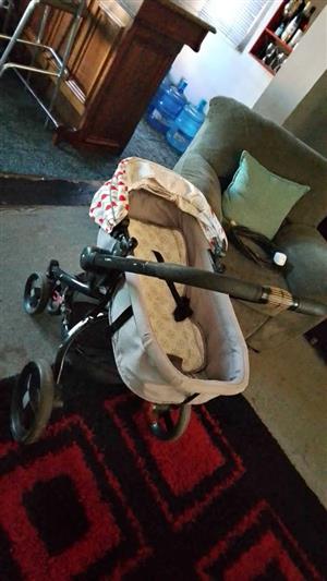 Chelino twist travel system 3 in 1