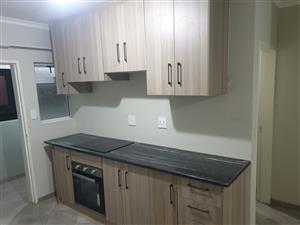 GRANITE, MARBLE AND QUATZ STONE INSTALLER, POLISHING & SUPPLIER & BUILD IN & OUT