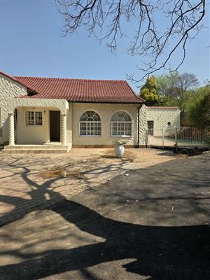 Bedroom to rent in Observatory