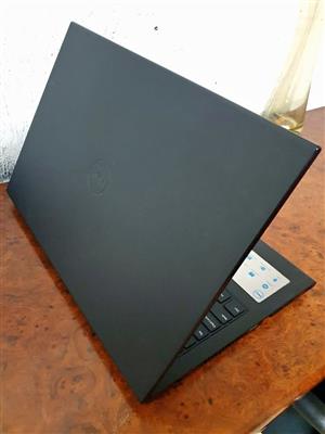Clean Dell core i3 8gb ram 256gb ssd