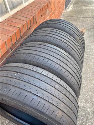 Tyres 255/45/R20 (Scorpion) 80% threads