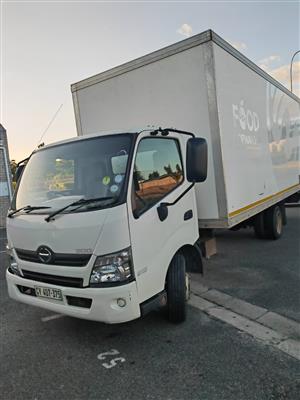 2017 Hino 300 Closed Body
