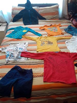 Used boys clothes (like new), ages 6-7 years