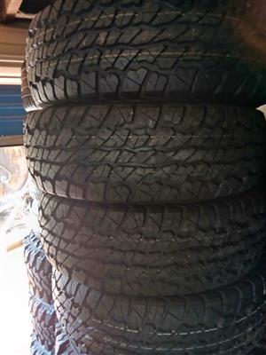 Set 16 Bakkie NEW Dunlop AT