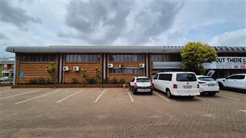 Prime 820m² Industrial Warehouse To Let in Edward Park, Hennopspark