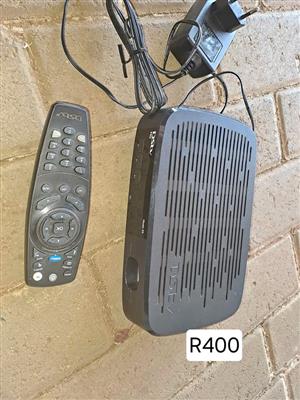DSTV decoder HD with remote and power cable
