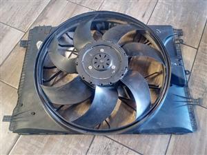 Mercedes benz W204 Radiator fan