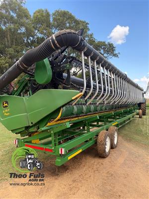 2014 John Deere 635F