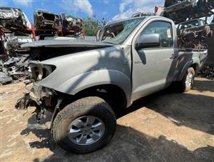 TOYOTA Hilux 3.0 4x4 S/C - 2011 - Stripping for spares