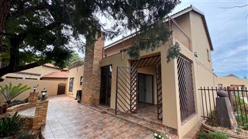 House For Sale in Rhodesdene