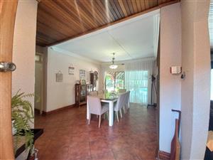 Ultimate Secure 5bed, 4.5 bath Family Retreat - Pool, Lapa & Lush Gardens with 4-Car Garage!