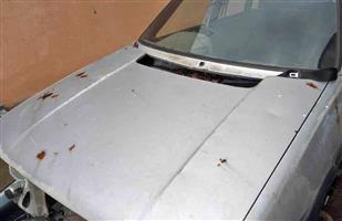 Fiat Uno bonnet