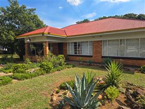 Charming & Well-Maintained Family Home in Three Rivers.