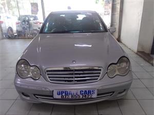 2006 Mercedes Benz C180  Silver Color PETROL AUTOMATIC  98000km