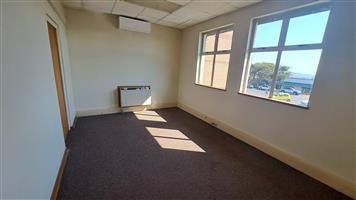 93 m² Practical & Efficient Office Space – Empangeni