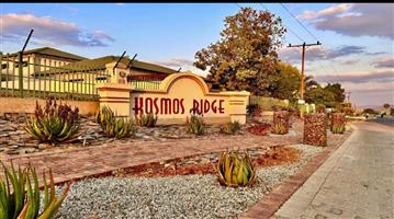 Spacious Kosmos Ridge Stand – Dam Views, Plans & Buyer Benefits
