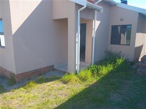 Modern 3-Bedroom Home in Secure Amalinda Estate