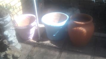 4 big garden pots