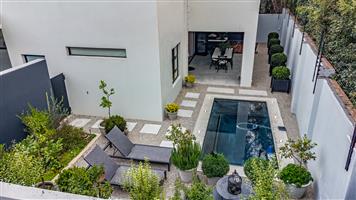 Luxury Townhouse in Lynnwood Glen, Pretoria