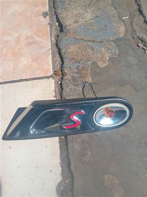 Mini Cooper S Left Front Fender Emblem R56 07-13 OEM 2 751 969