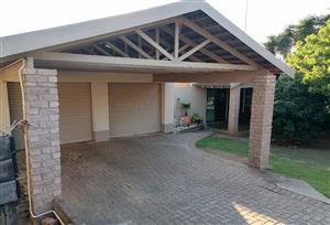 Home with flatlet in Strelitzia Park