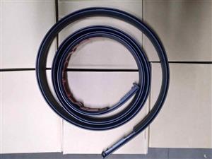 BRAND NEW ROOF MOULDING FOR  FORTUNER GD6 LEFT AND RIGHT (SOLD SEPARATELY).