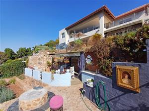 Sweeping Views across Hartbeespoort Dam