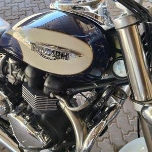 Triumph America 865