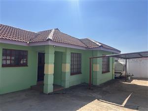 House For Sale in Serala View