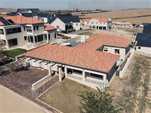 House For Sale in Mount Royal Golf Estate