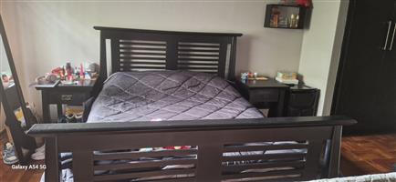 Complete bedroom set plus cabinet with drawers. Solid wood.  Black excellent con