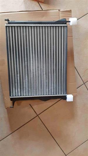 NP200 RADIATOR WITHOUT AIRCON BRAND NEW. FOR VARIOUS OTHER CARS TOO