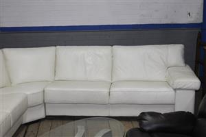 Leather Couch In Living Room Furniture In Gauteng Junk Mail