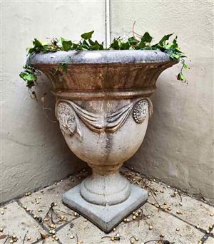 Garden pot. Medicine vase.