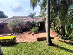 Modern Home in Florauna – Exclusive Listing