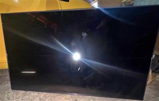 LG HD Ultra 55inch with remote and tv legs. READ DESCRIPTION!