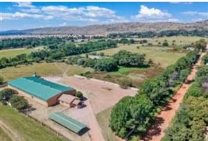 Kitchen Factory with 3 bedroom house R11.2 mil