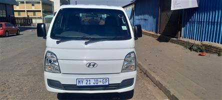 2023 Hyundai H100 Single Cab 2.6 in a DAZZLING Condition