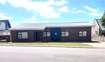 Immaculate Family Home with Separate Flatlet