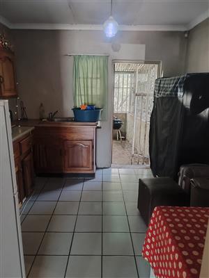 Bachelor flat for Rent 