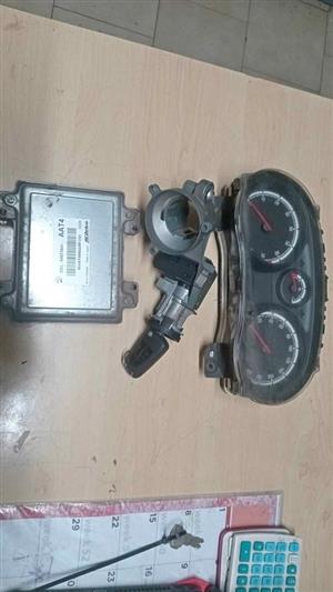 OPEL CORSA D LOCKSET. EXCELLENT SECOND HAND. FOR VARIOUS OTHER CARS TOO